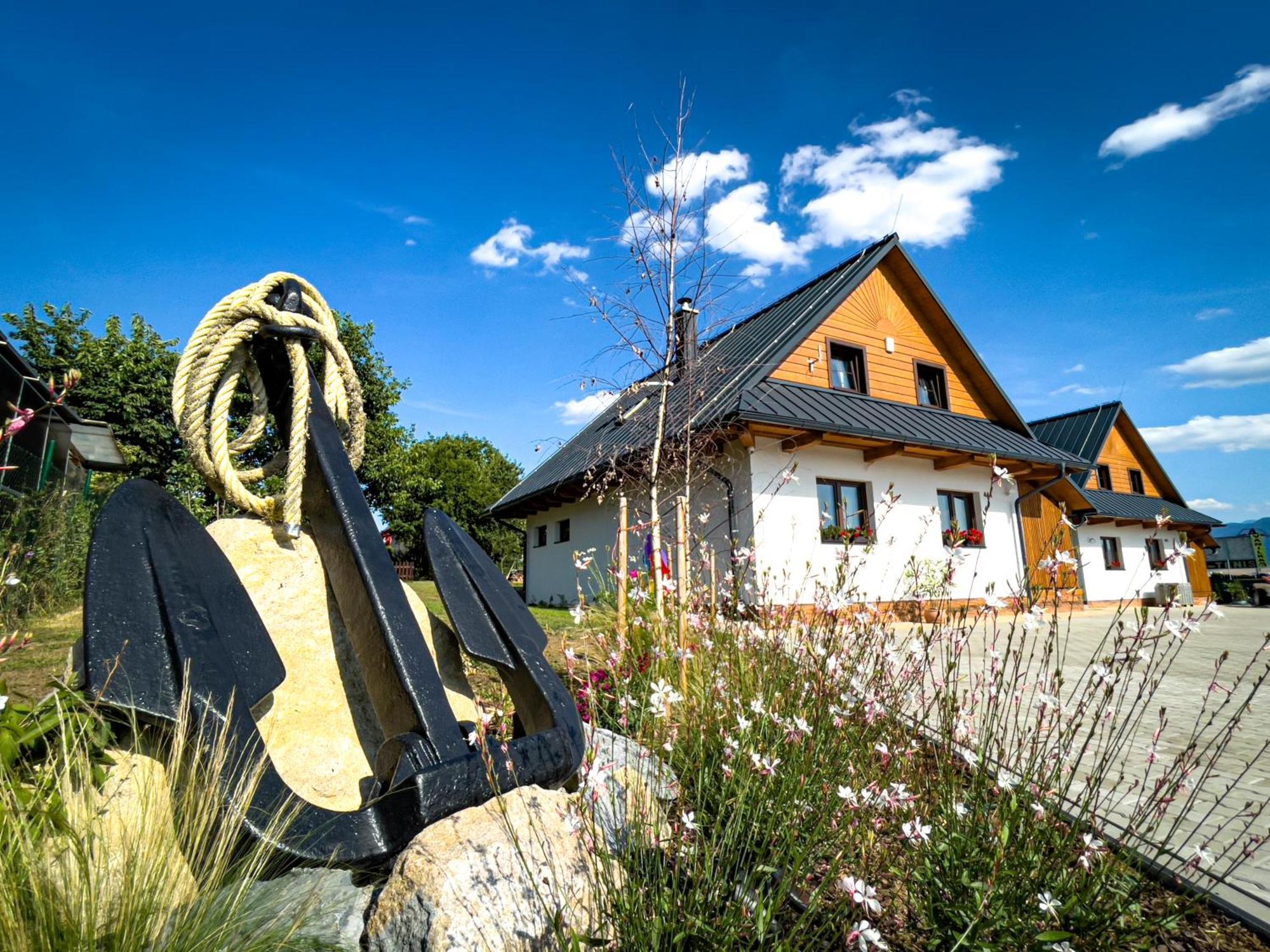 Tatralake Houses Near Lake Liptovska Mara And Aquapark Tatralandia 립토브스키트로노벡 외부 사진